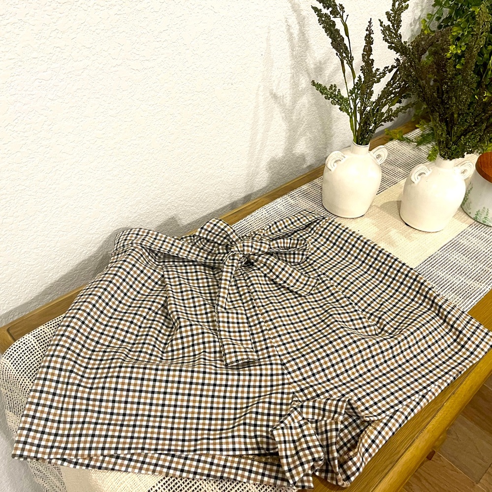 Plaid paper-waist shorts